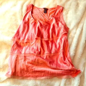 Gorgeous Ann Taylor M sleeveless top satin detail